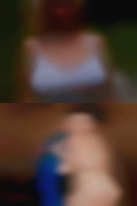 A petite short brunette women whos kinky.